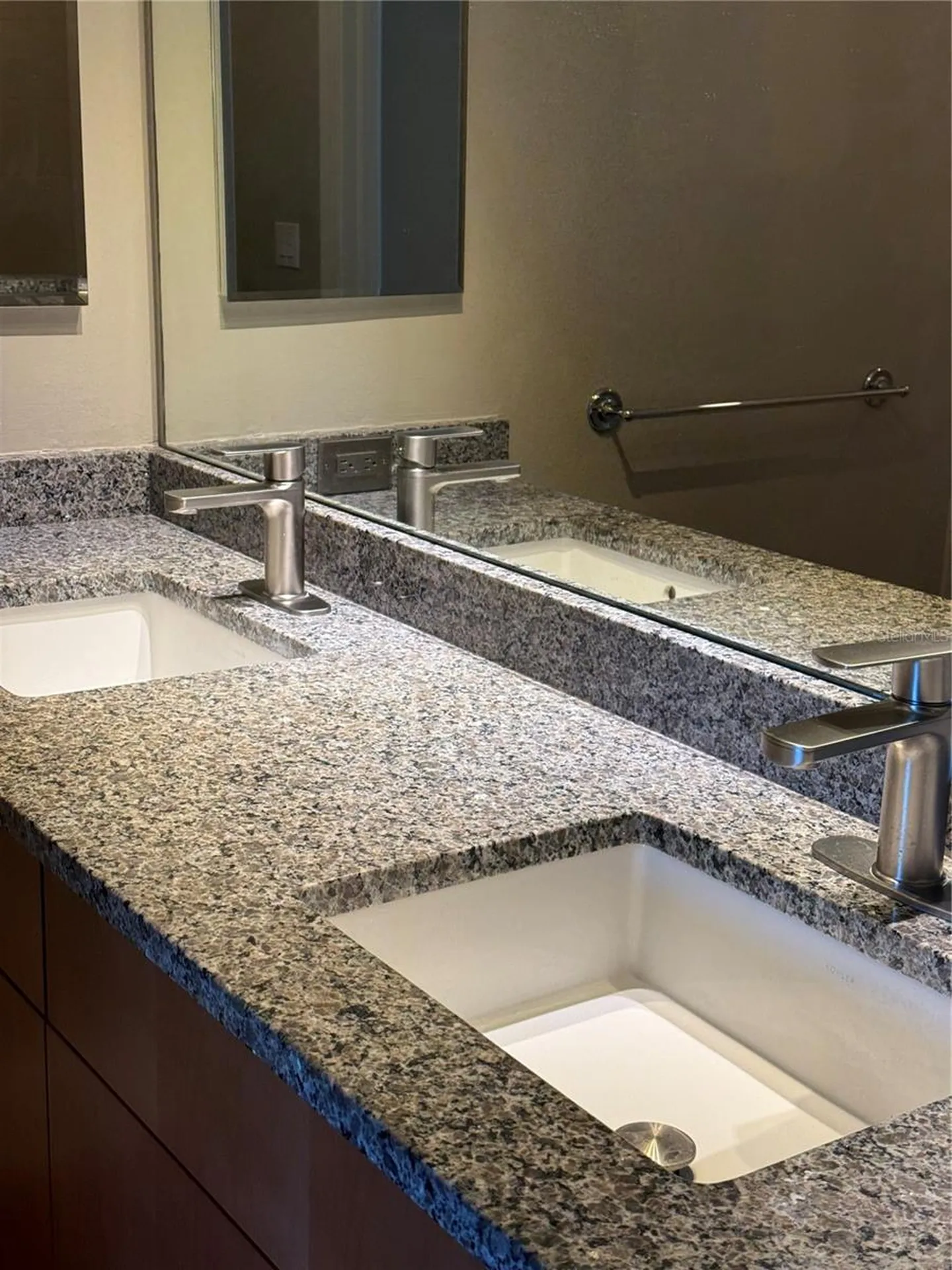 800 N Tamiami Trail Sarasota FL 34236