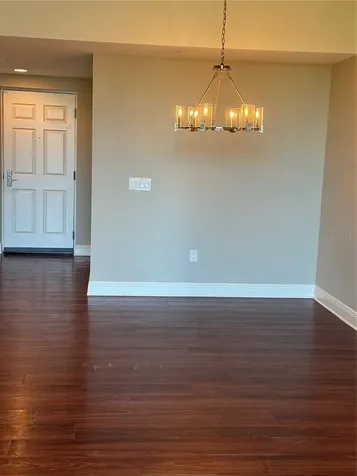 800 N Tamiami Trail Sarasota FL 34236