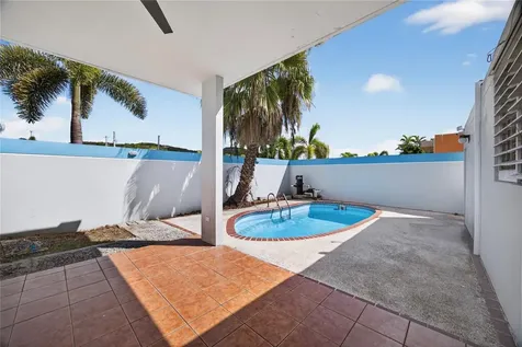 757 Enrique Laguerre Ponce PR 00715