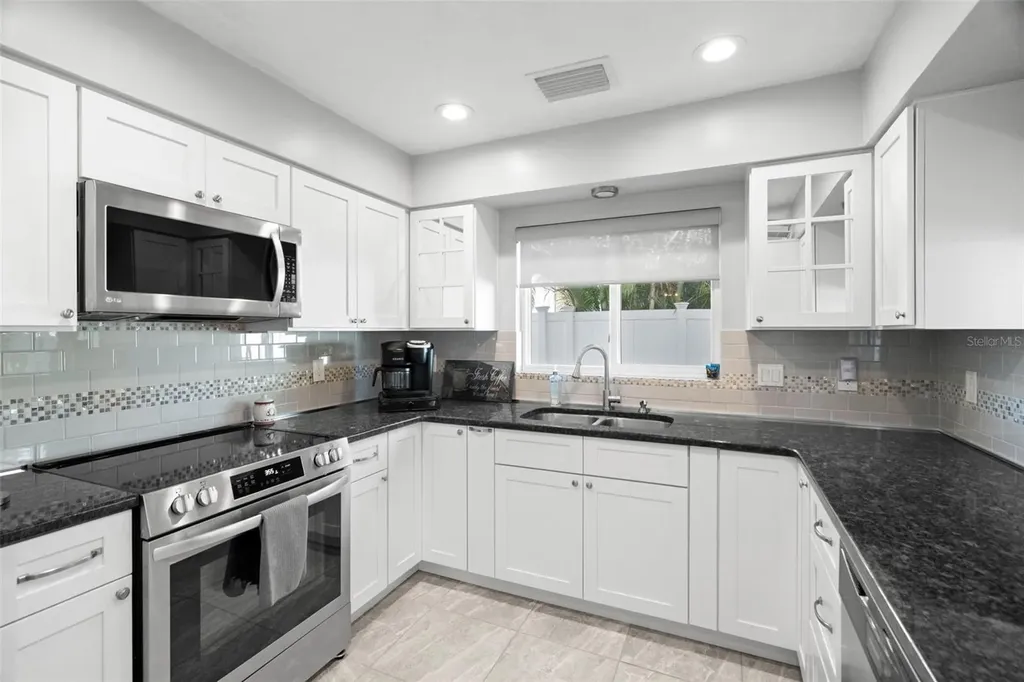 10121 4th Street E Treasure Island FL 33706
