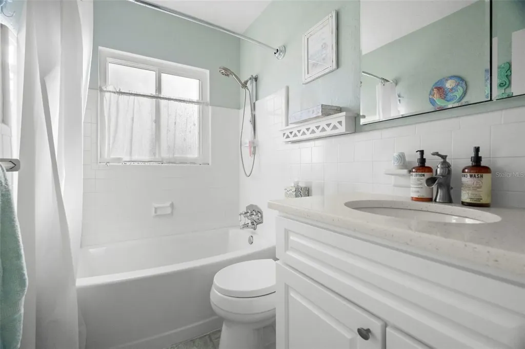 10121 4th Street E Treasure Island FL 33706