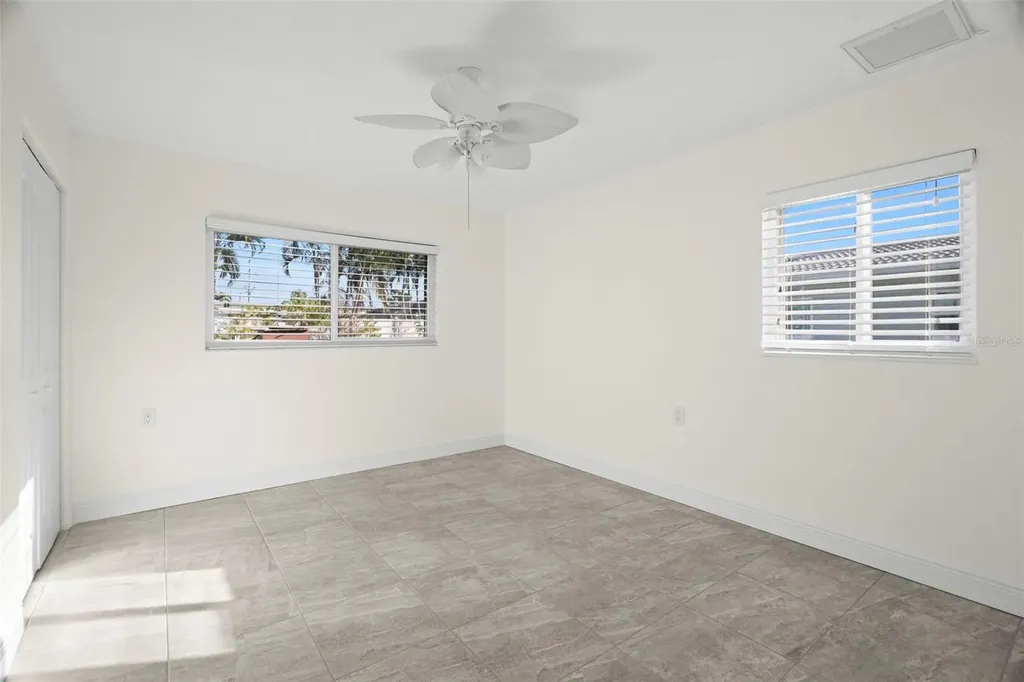 10121 4th Street E Treasure Island FL 33706