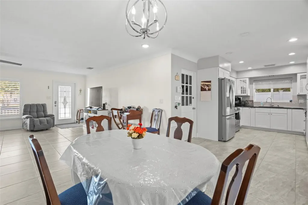10121 4th Street E Treasure Island FL 33706