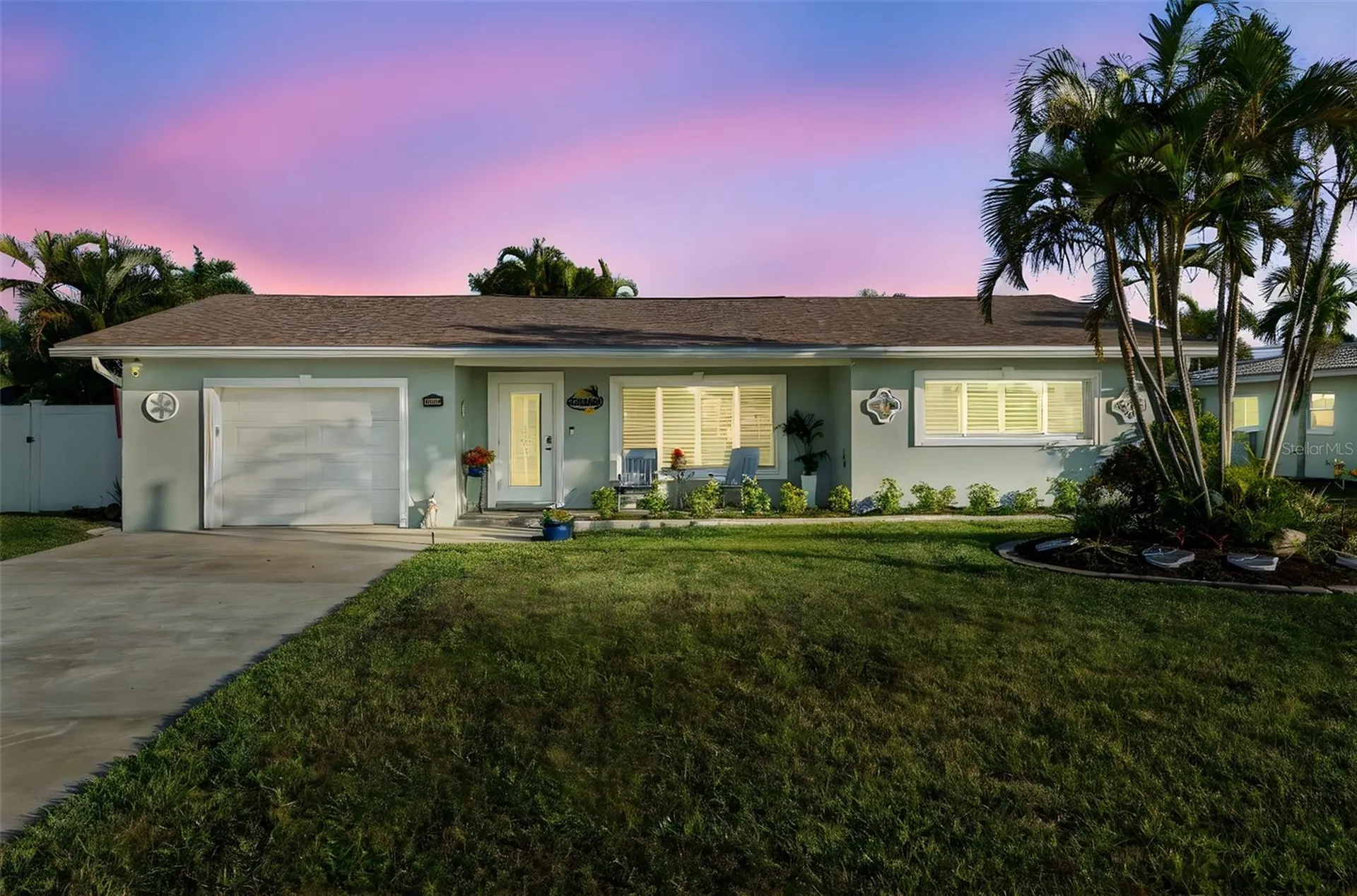 10121 4th Street E Treasure Island FL 33706