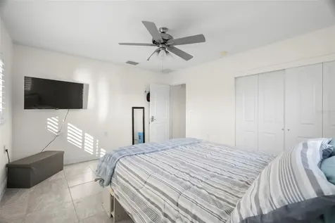 10121 4th Street E Treasure Island FL 33706