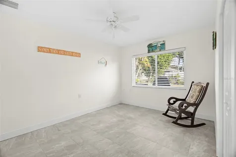 10121 4th Street E Treasure Island FL 33706