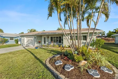 10121 4th Street E Treasure Island FL 33706