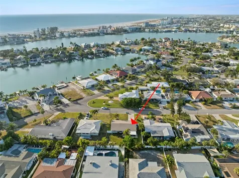 10121 4th Street E Treasure Island FL 33706