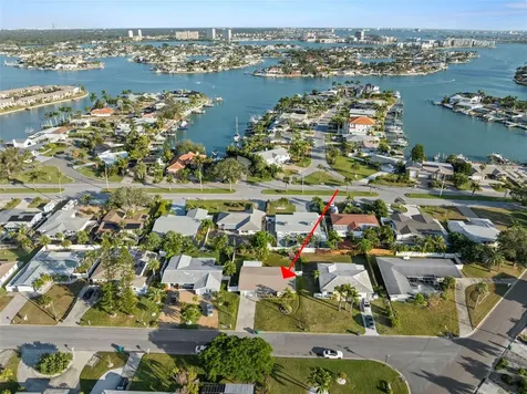 10121 4th Street E Treasure Island FL 33706
