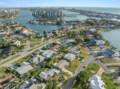 10121 4th Street E Treasure Island FL 33706
