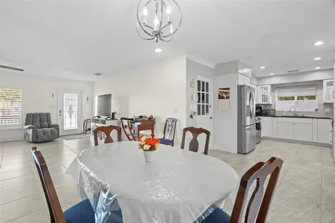 10121 4th Street E Treasure Island FL 33706