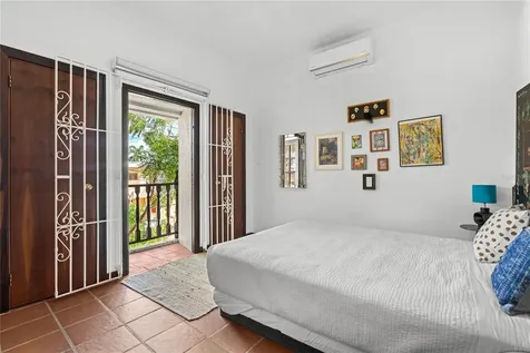 18 & 20 Calle Yardley Place San Juan PR 00911