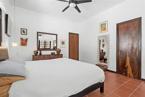 18 & 20 Calle Yardley Place San Juan PR 00911