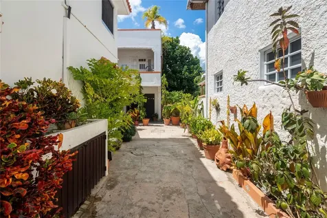 18 & 20 Calle Yardley Place San Juan PR 00911