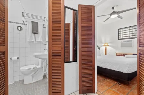 18 & 20 Calle Yardley Place San Juan PR 00911