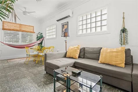 18 & 20 Calle Yardley Place San Juan PR 00911
