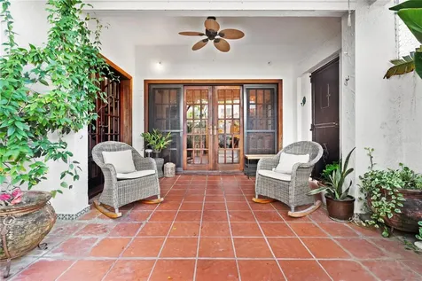 18 & 20 Calle Yardley Place San Juan PR 00911