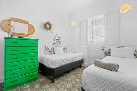 18 & 20 Calle Yardley Place San Juan PR 00911