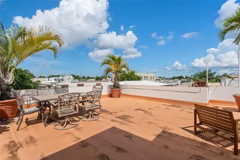 18 & 20 Calle Yardley Place San Juan PR 00911