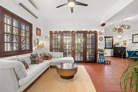 18 & 20 Calle Yardley Place San Juan PR 00911