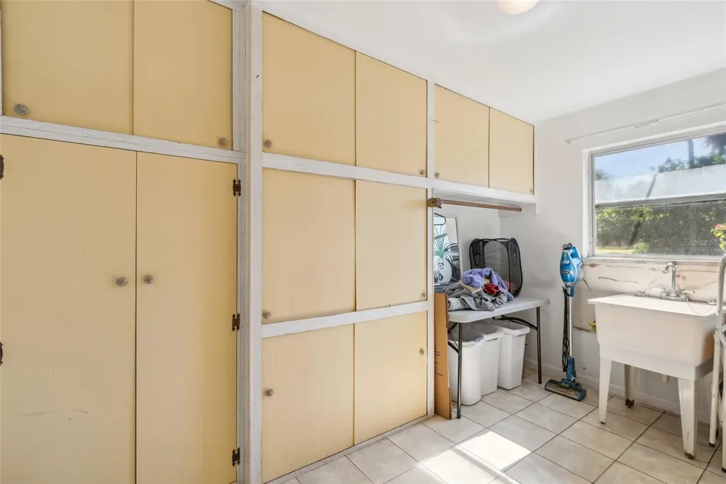 235 Thistle Court Lehigh Acres FL 33936