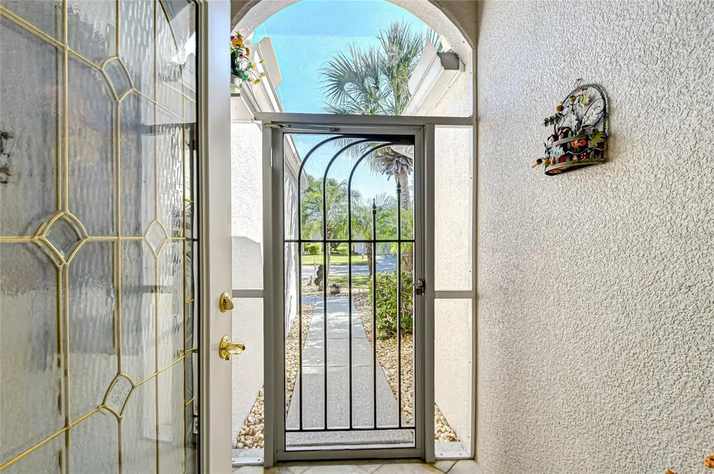 10245 Buncombe Way San Antonio FL 33576