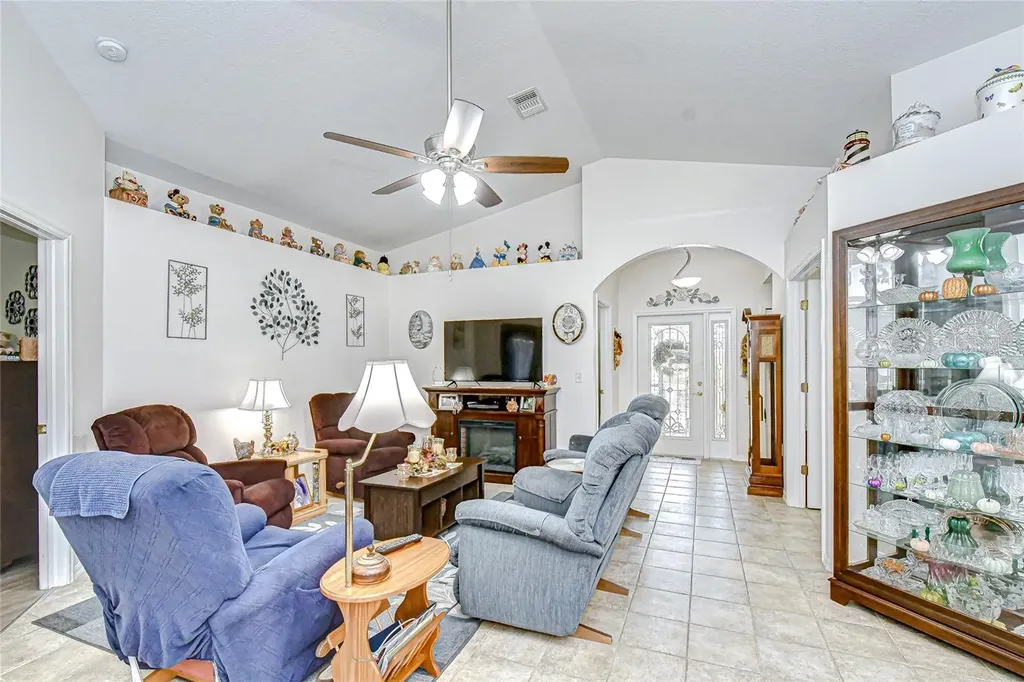 10245 Buncombe Way San Antonio FL 33576