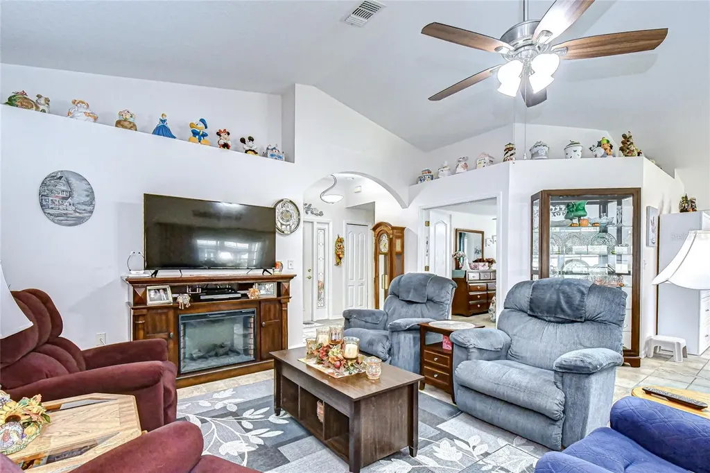 10245 Buncombe Way San Antonio FL 33576
