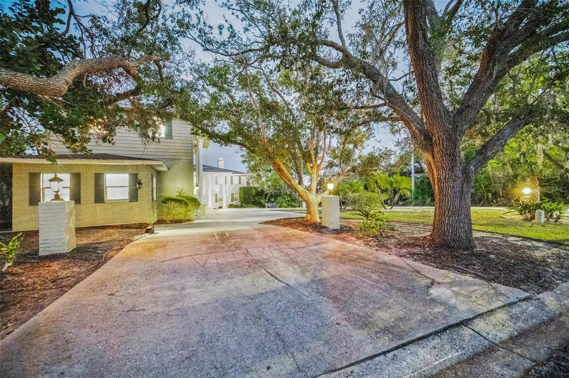 1302 Belcher Drive Tarpon Springs FL 34689