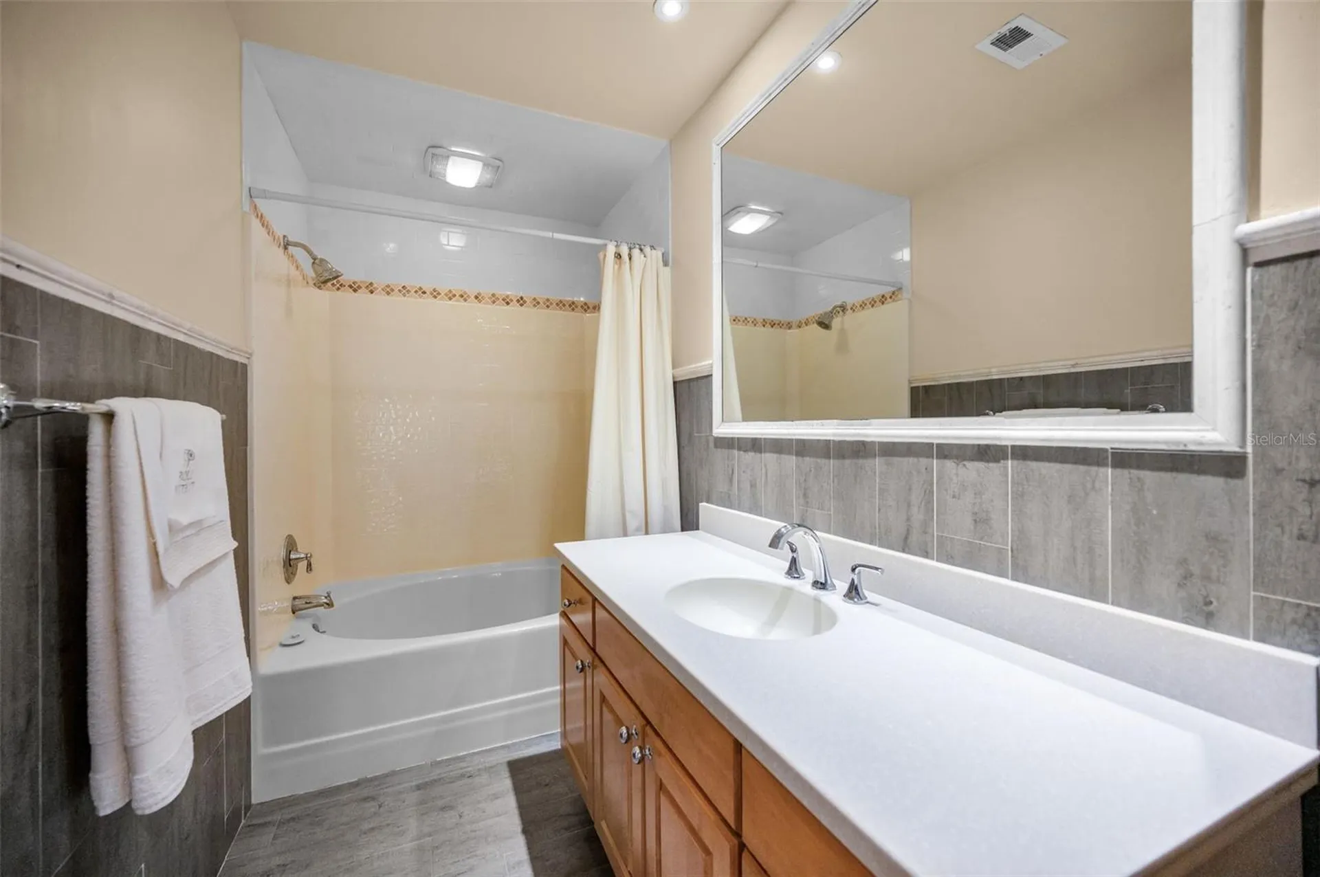 1302 Belcher Drive Tarpon Springs FL 34689