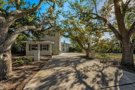 1302 Belcher Drive Tarpon Springs FL 34689