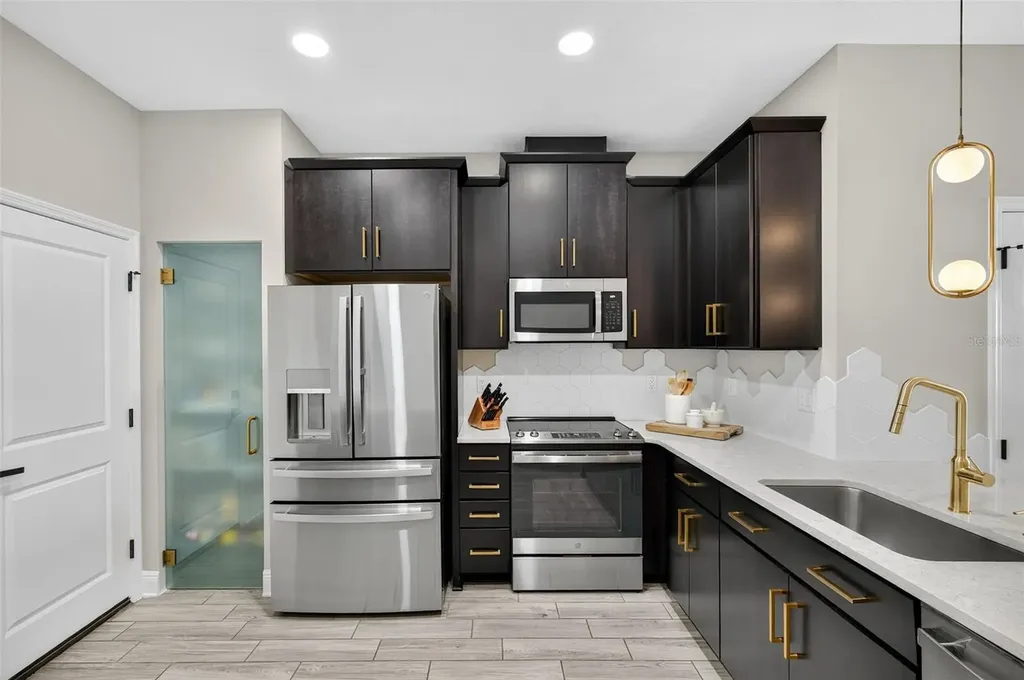 2419 Foggy Creek Circle Clearwater FL 33764