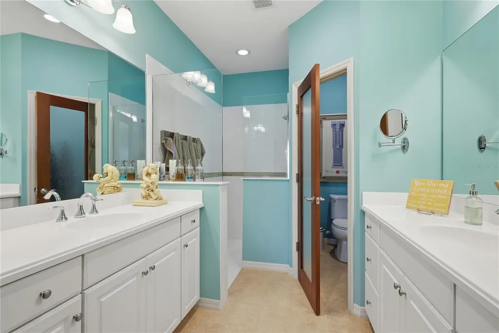 1932 Orange Lake Cove Bradenton FL 34211