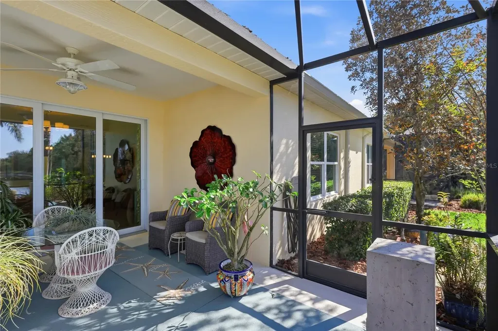 1932 Orange Lake Cove Bradenton FL 34211