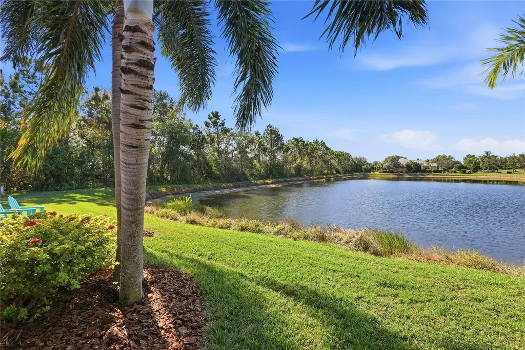 1932 Orange Lake Cove Bradenton FL 34211