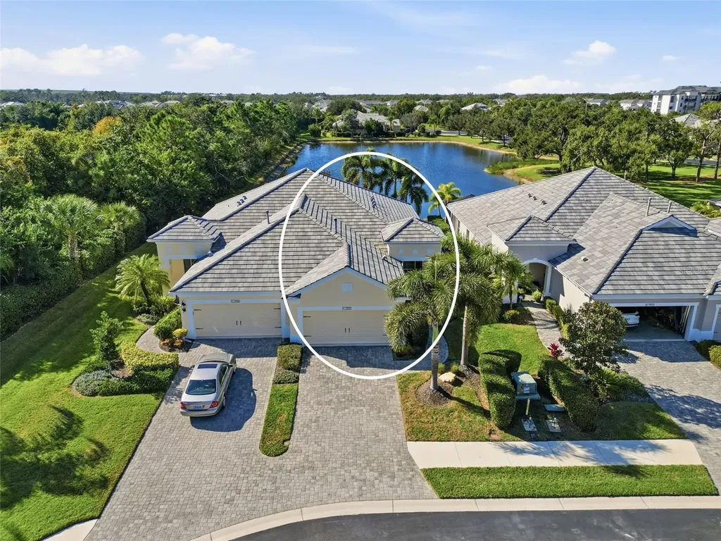 1932 Orange Lake Cove Bradenton FL 34211