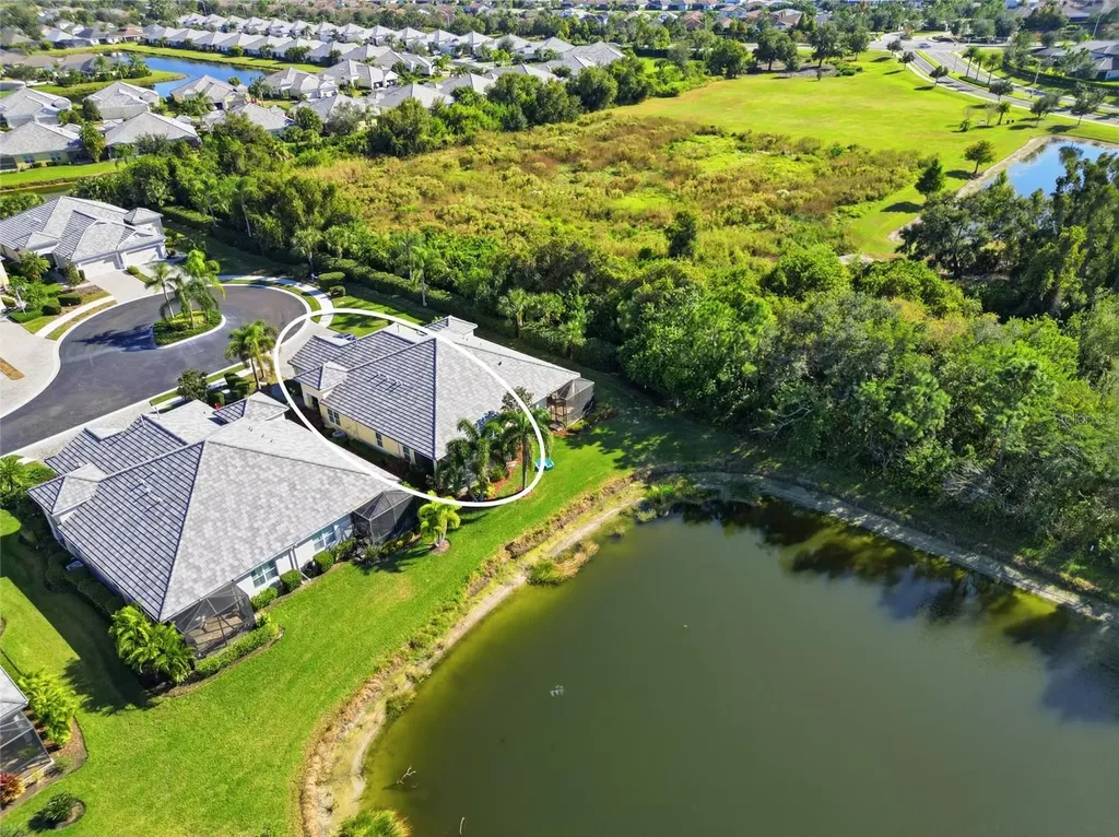 1932 Orange Lake Cove Bradenton FL 34211