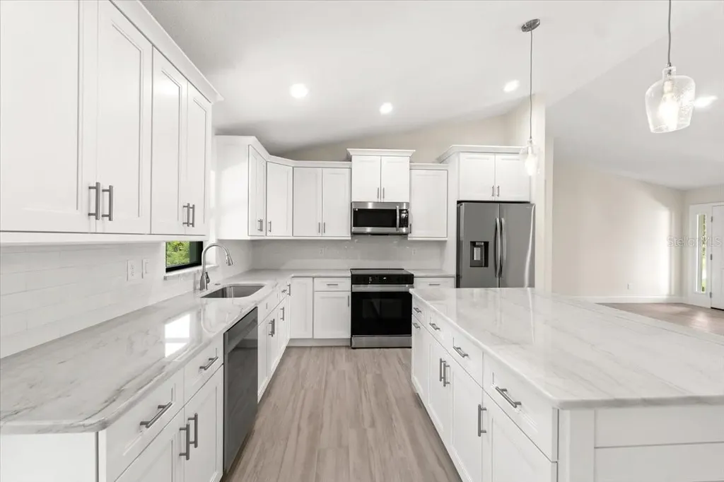 9171 Prospect Avenue Englewood FL 34224