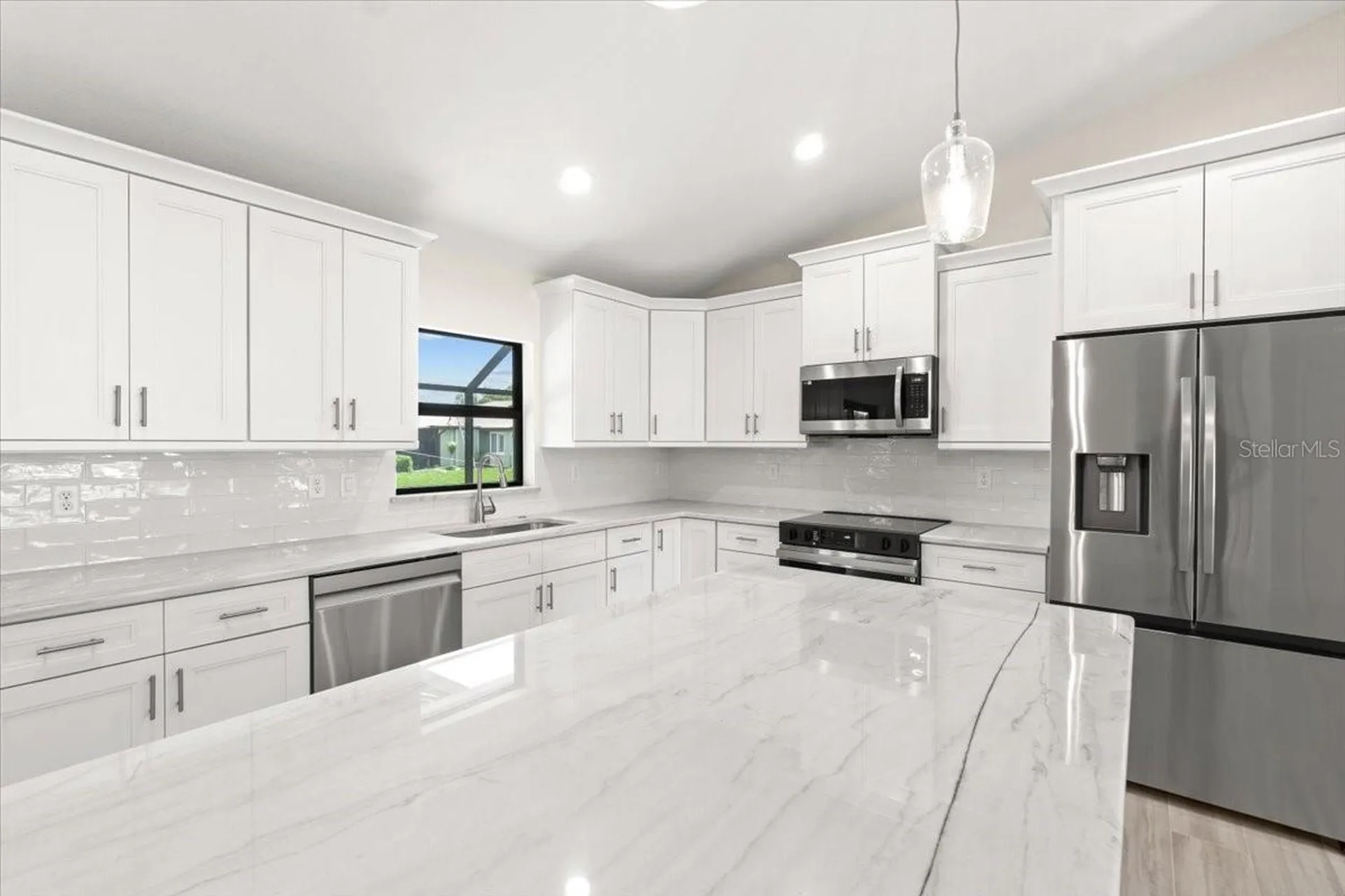 9171 Prospect Avenue Englewood FL 34224