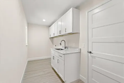9171 Prospect Avenue Englewood FL 34224