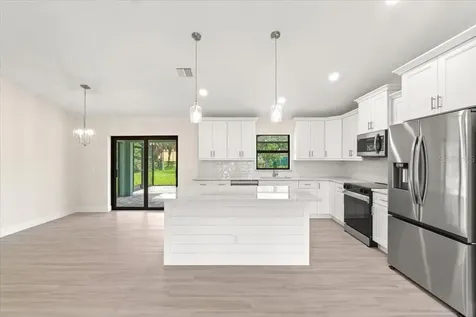 9171 Prospect Avenue Englewood FL 34224