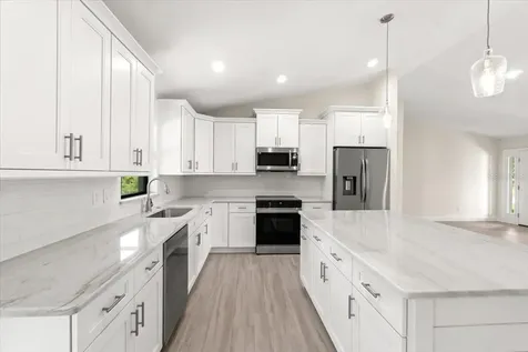9171 Prospect Avenue Englewood FL 34224