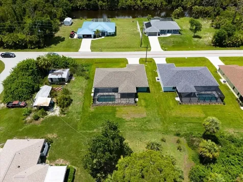 9171 Prospect Avenue Englewood FL 34224