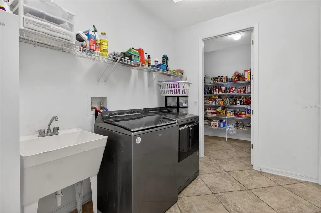 2300 Parkside Meadow Drive Apopka FL 32712