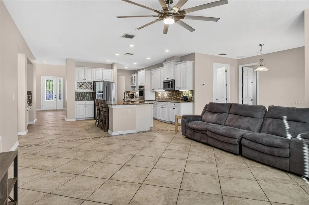 2300 Parkside Meadow Drive Apopka FL 32712