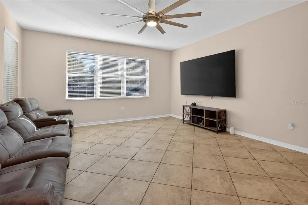 2300 Parkside Meadow Drive Apopka FL 32712