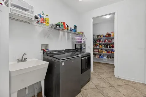 2300 Parkside Meadow Drive Apopka FL 32712