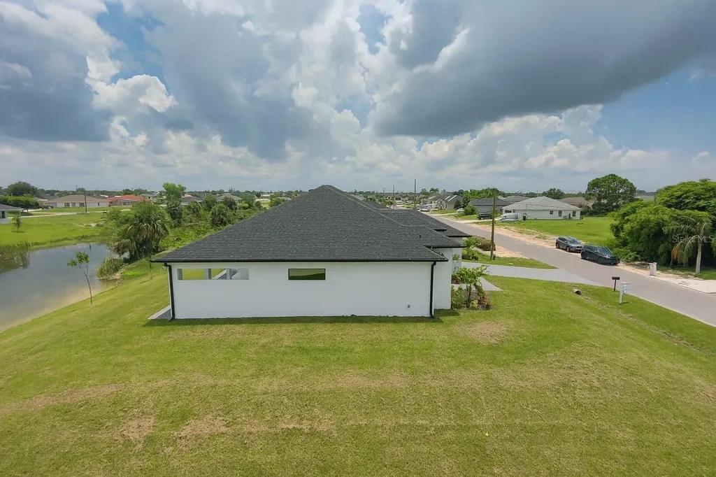 1321 NE 19 Terrace Cape Coral FL 33909