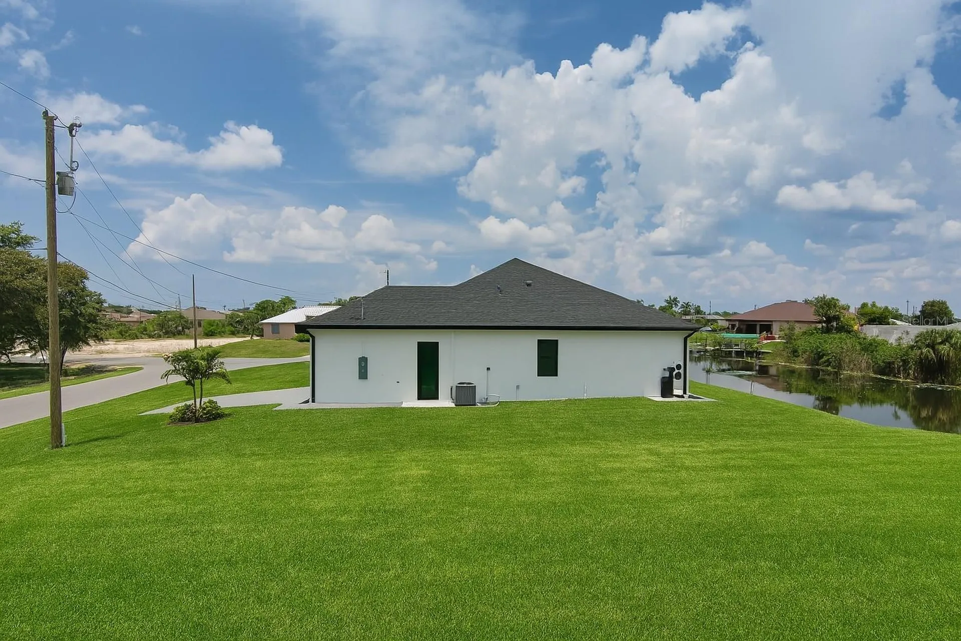 1321 NE 19 Terrace Cape Coral FL 33909