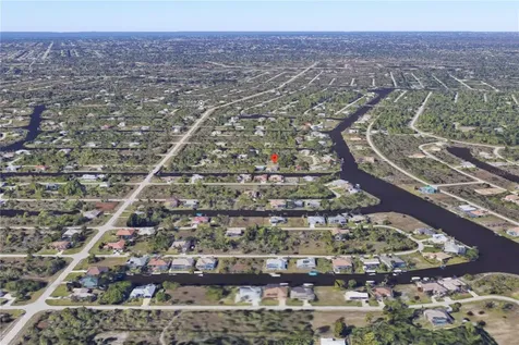 9287 Snapper Circle Port Charlotte FL 33981